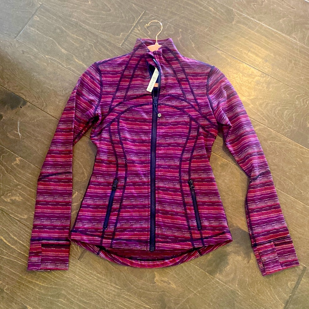 NWOT lululemon define jacket in rare plum stripe size 6